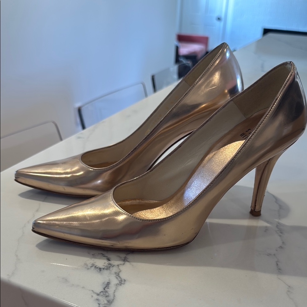 Stuart weitzman rose gold pumps